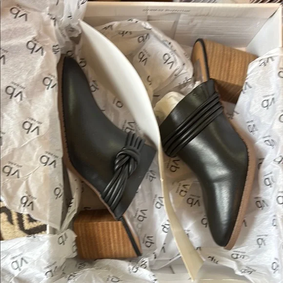 Dolce Vita- Tabitha Black Faux Leather Women's Mules - Picture 2 of 3